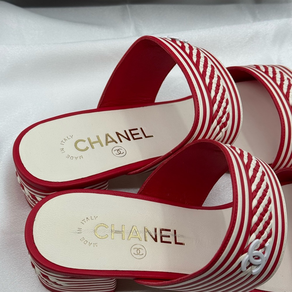 Chanel CC Braided Red and White Striped Sandals - Size 38 - Picture 10 of 12